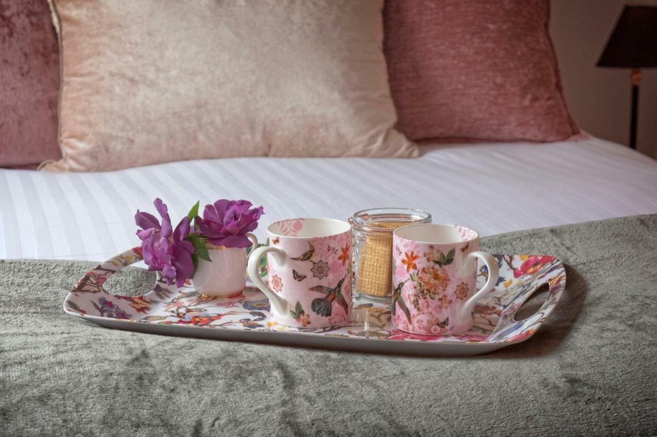 The Old Vicarage Hotel & Restaurant Bridgwater Bagian luar foto Tea service