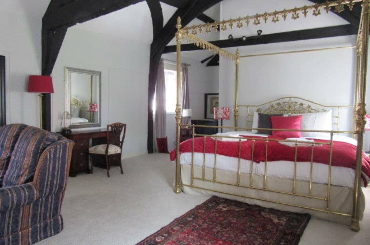 The Old Vicarage Hotel & Restaurant Bridgwater Bagian luar foto The bedroom