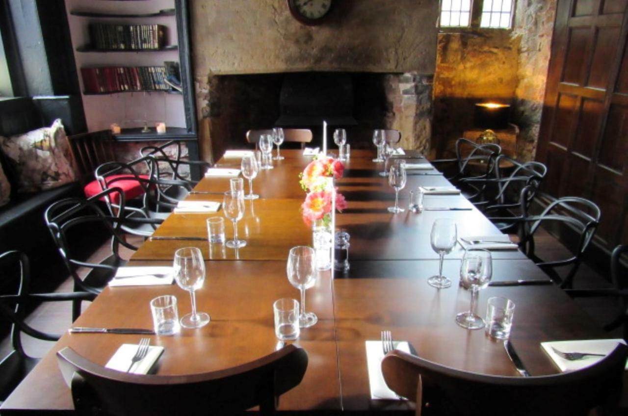 The Old Vicarage Hotel & Restaurant Bridgwater Bagian luar foto The dining room at the restaurant